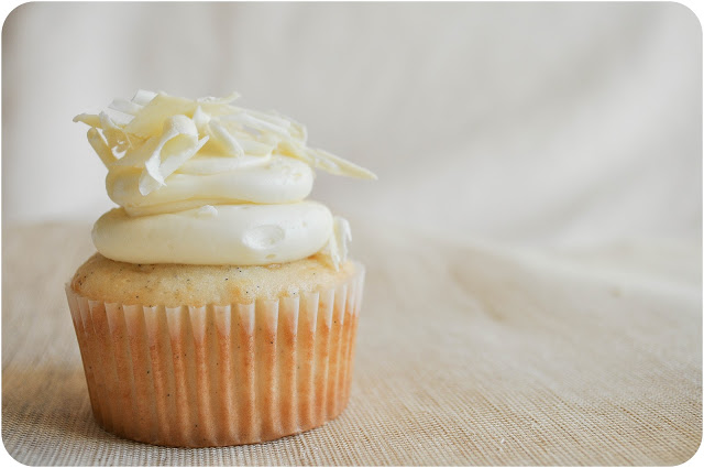 White Chocolate Vanilla Bean Cupcakes | www.lemon-sugar.com