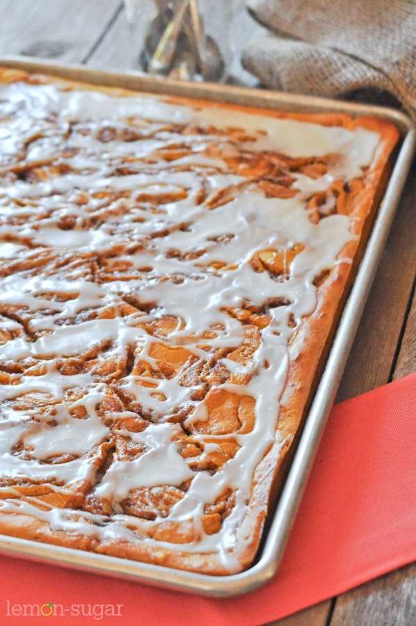 Pumpkin Cinnamon Roll Cake