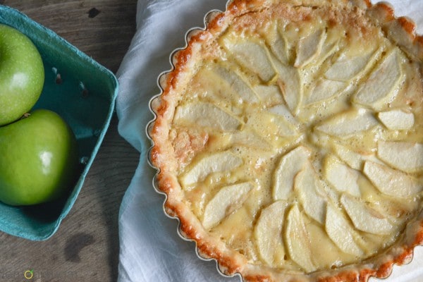 Apple Frangipane Tart | lemon-sugar.com