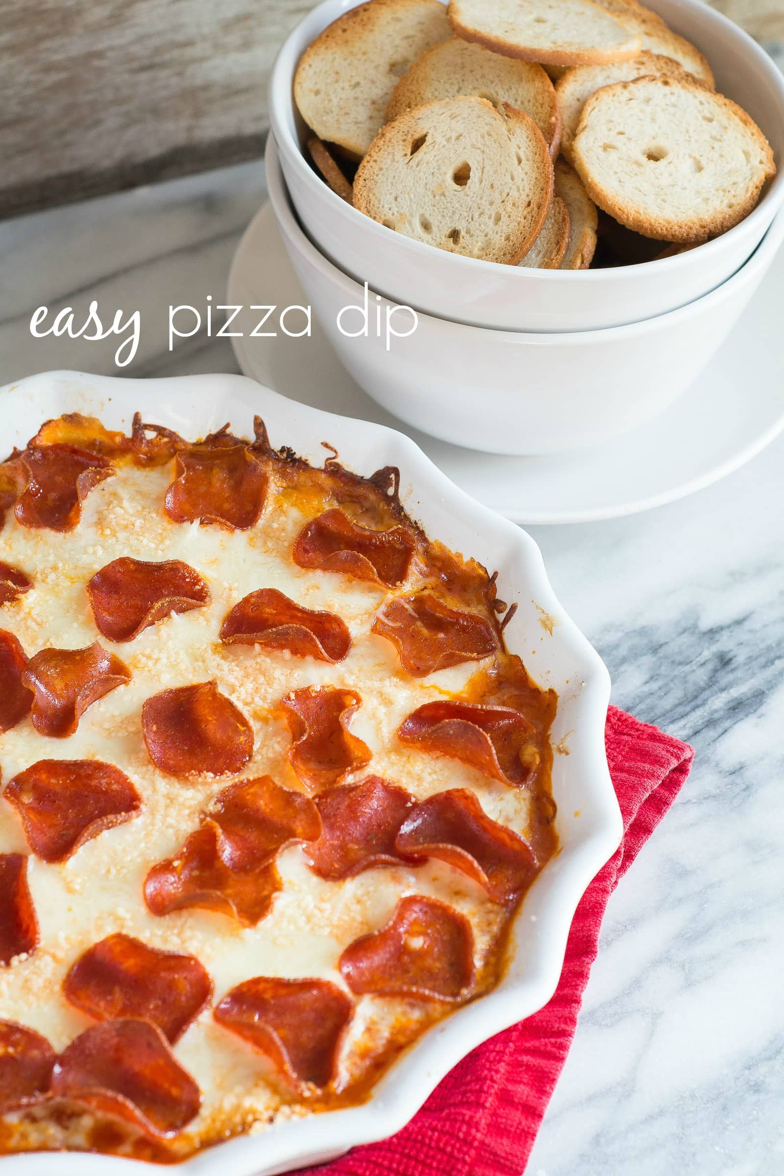 Easy Pizza Dip | lemon-sugar.com