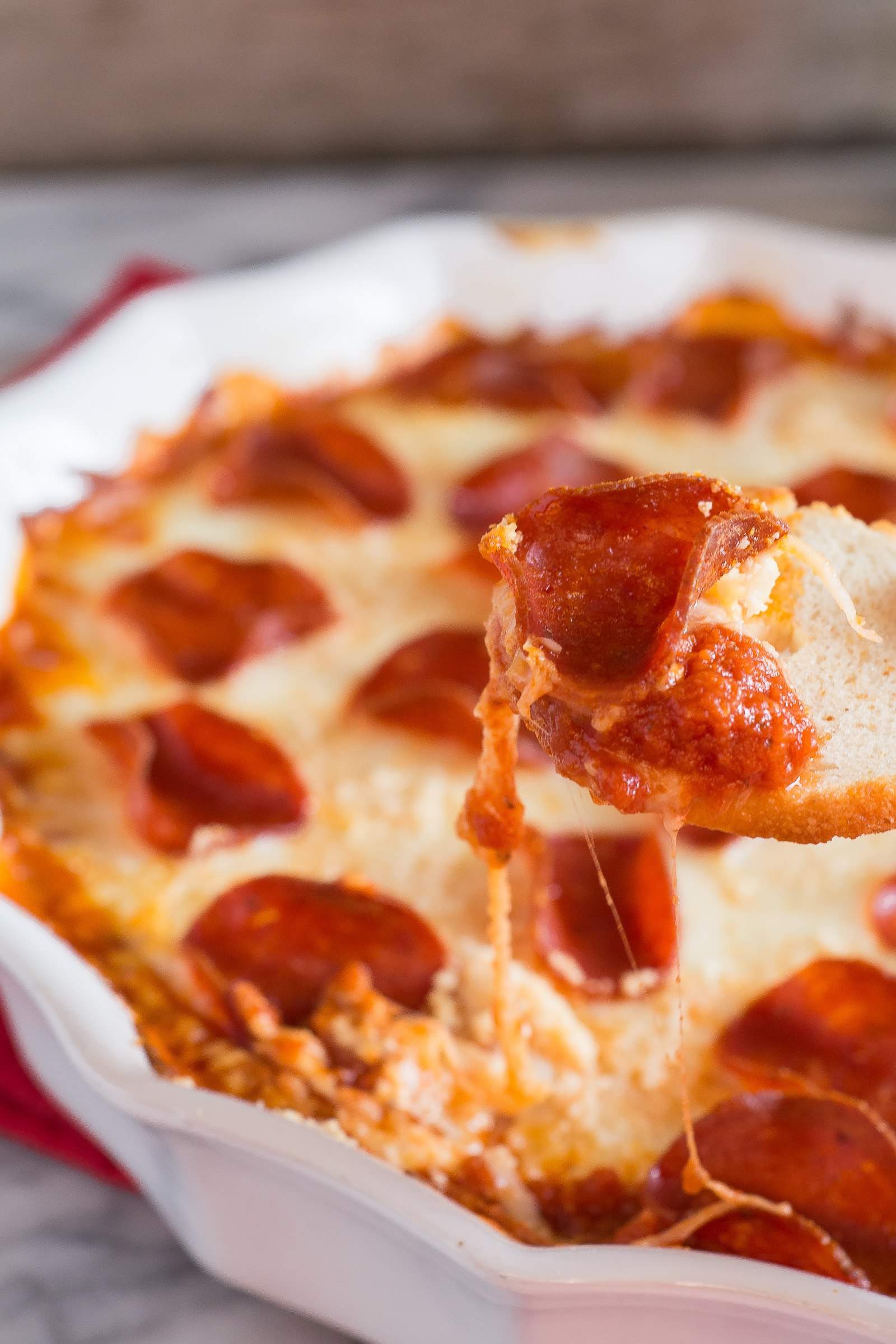 Easy Pizza Dip | lemon-sugar.com